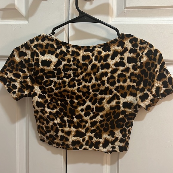 Forever 21 cheetah crop top - Picture 2 of 2